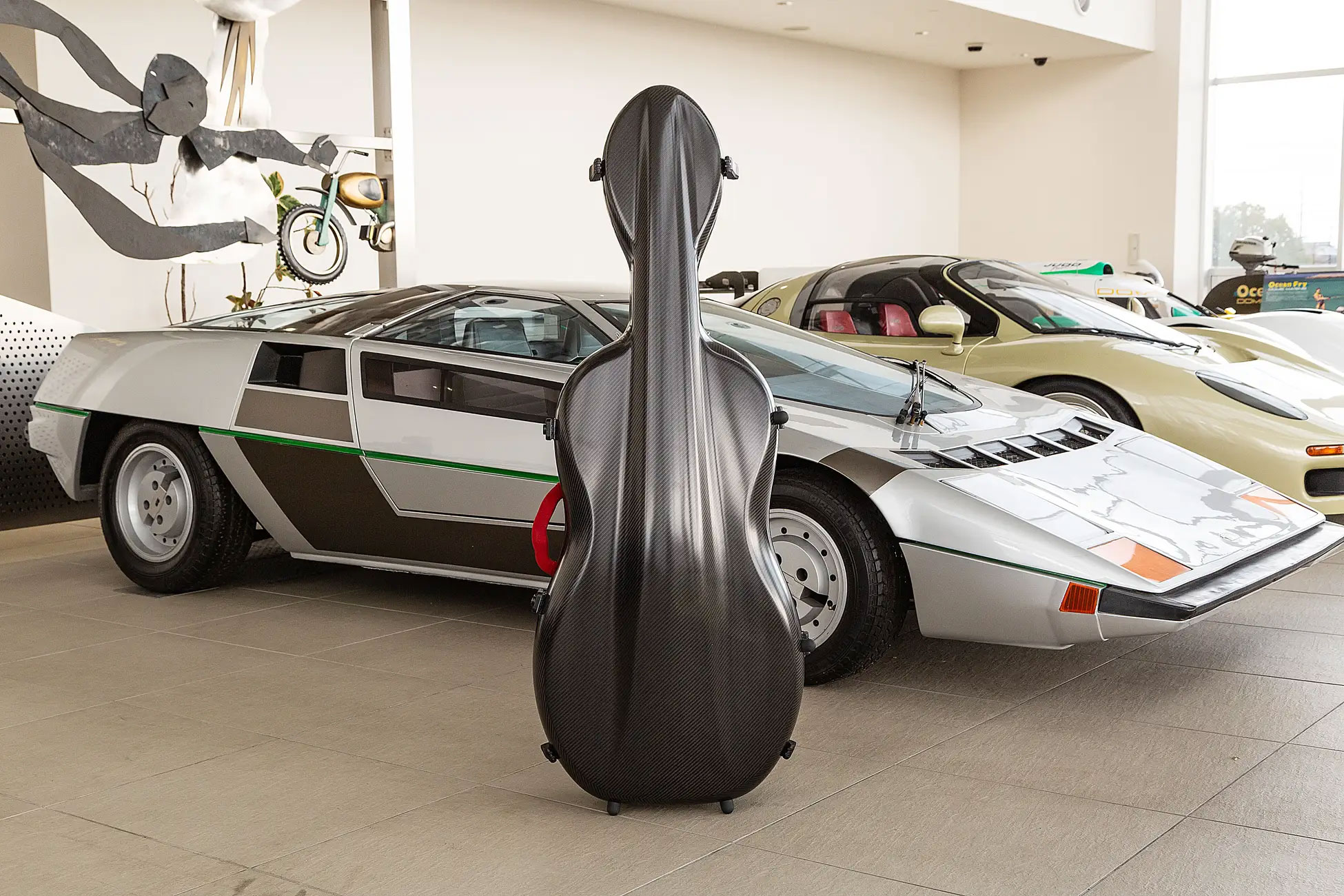 童夢 カーボン チェロケース 01